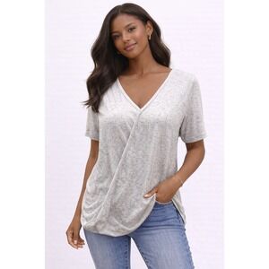 Sinuous-‎ Heather Gray V-Neck Women's Tee Size M